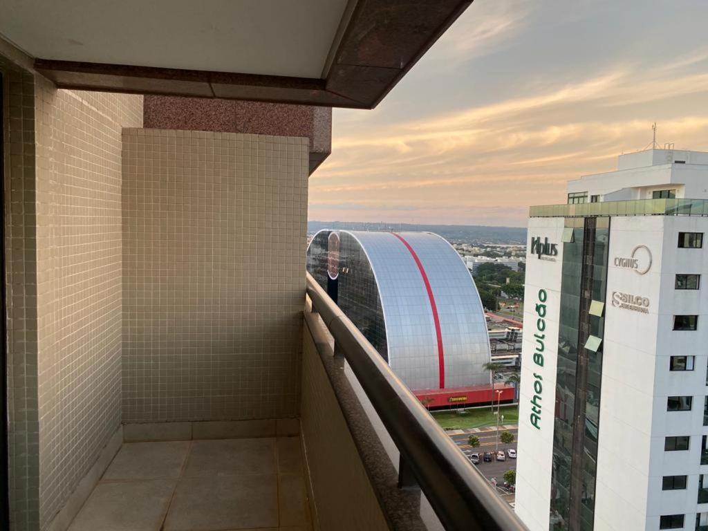 Lindo Flat Part Grand Mercure Varanda Aconchegante Brasília